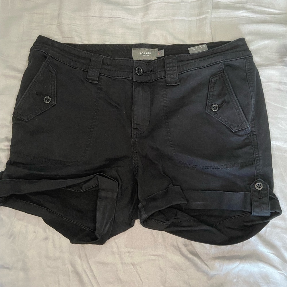Torrid Size 14 Black Corduroy Shorts Mid-High Rise
